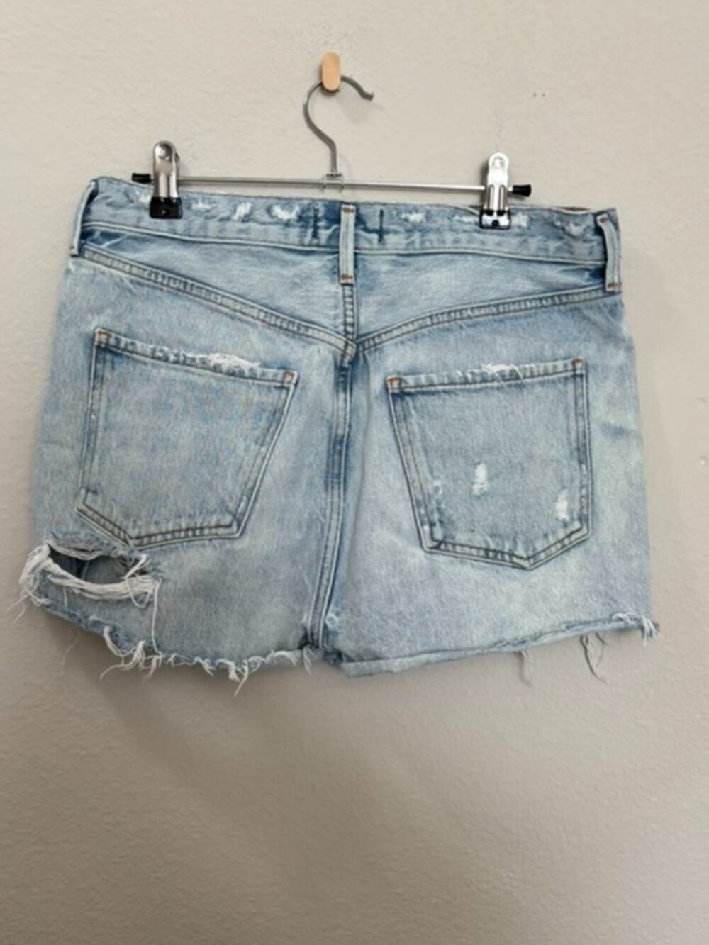 AGOLDE Parker High Rise Cutoff Distressed Light Wash Denim Shorts Size 29 - Picture 2 of 6